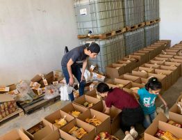 Distribution de 800 couffins grâce au groupe CHO